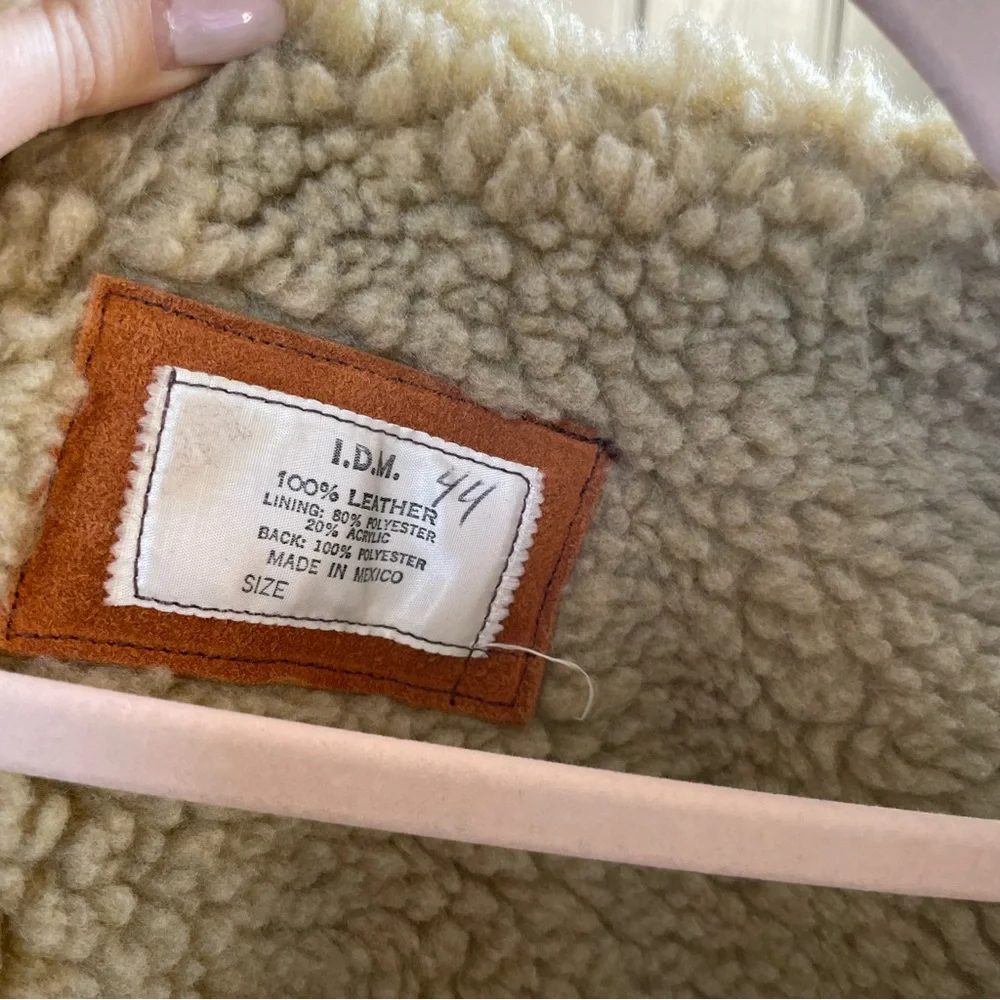 VTG Men’s 100% Leather and Sherpa Vest Brown 70’s‎ western cowboy rancher - Picture 2 of 6
